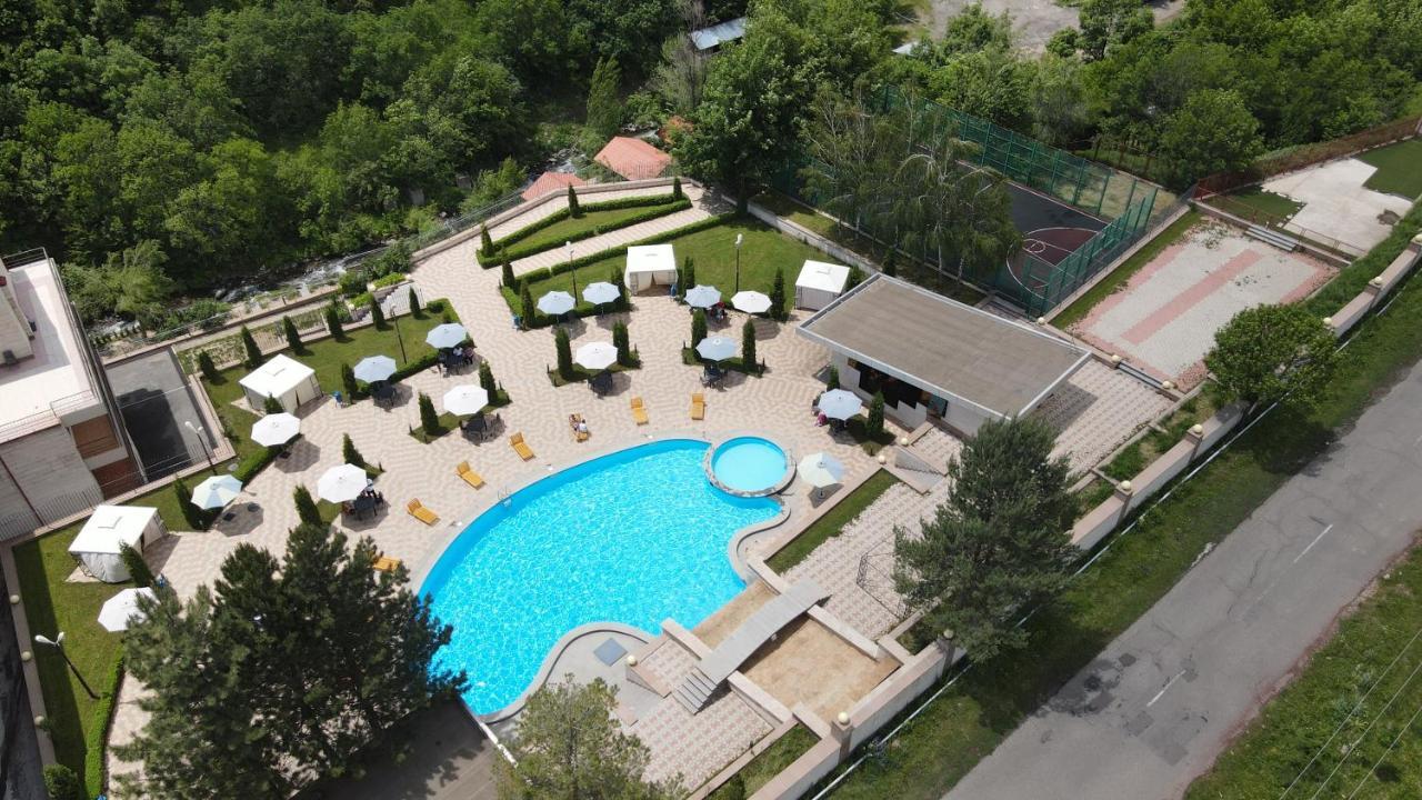 Aghveran Ararat Resort Hotel Arzakan エクステリア 写真