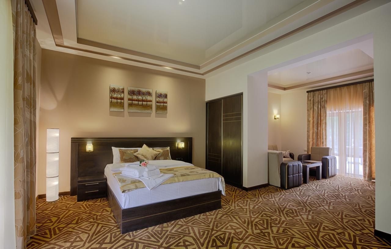 Aghveran Ararat Resort Hotel Arzakan エクステリア 写真