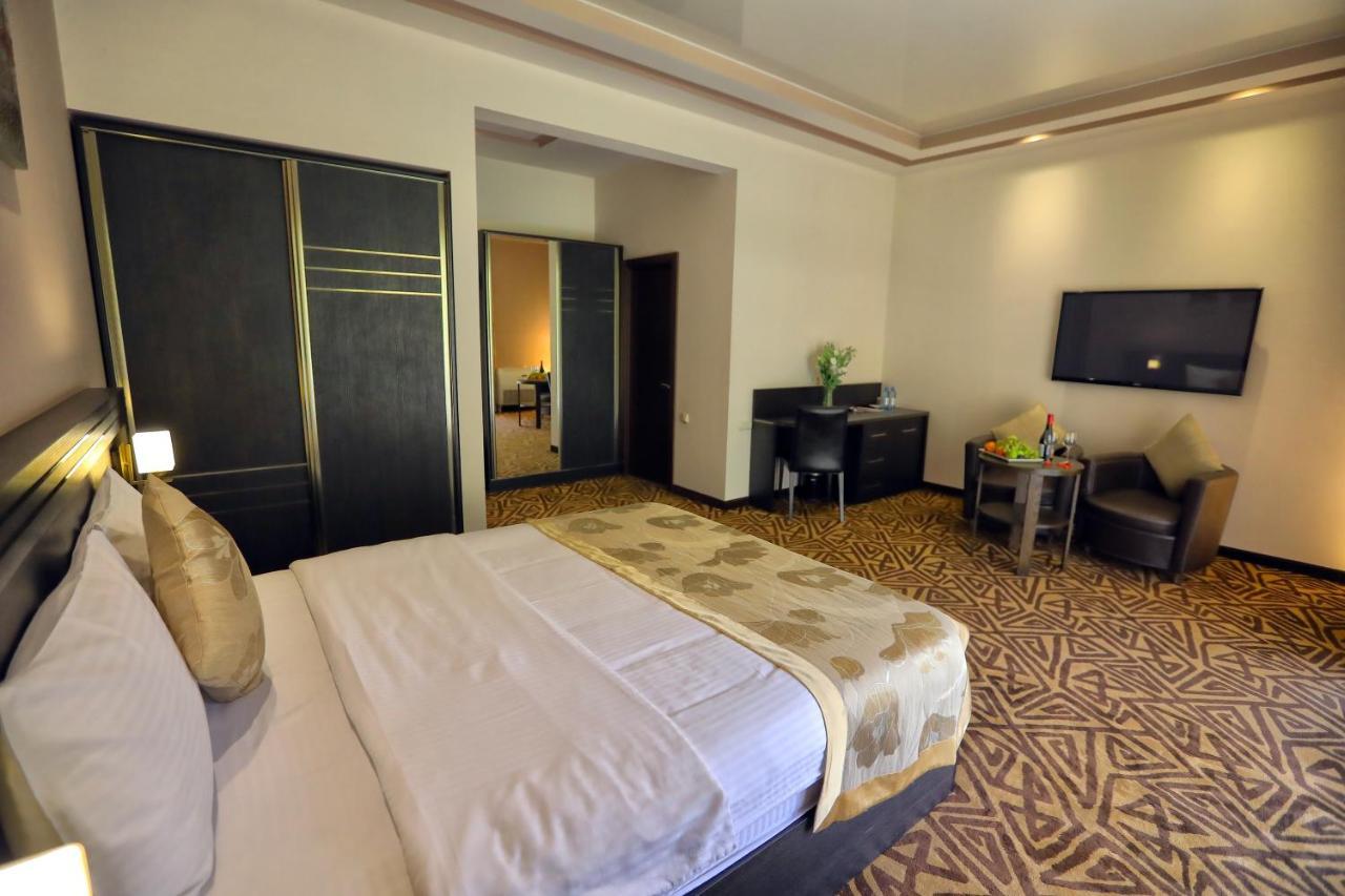 Aghveran Ararat Resort Hotel Arzakan エクステリア 写真