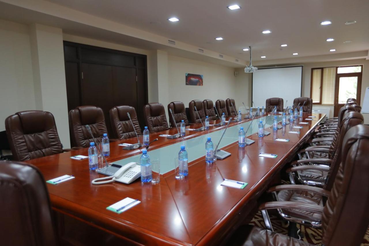 Aghveran Ararat Resort Hotel Arzakan エクステリア 写真