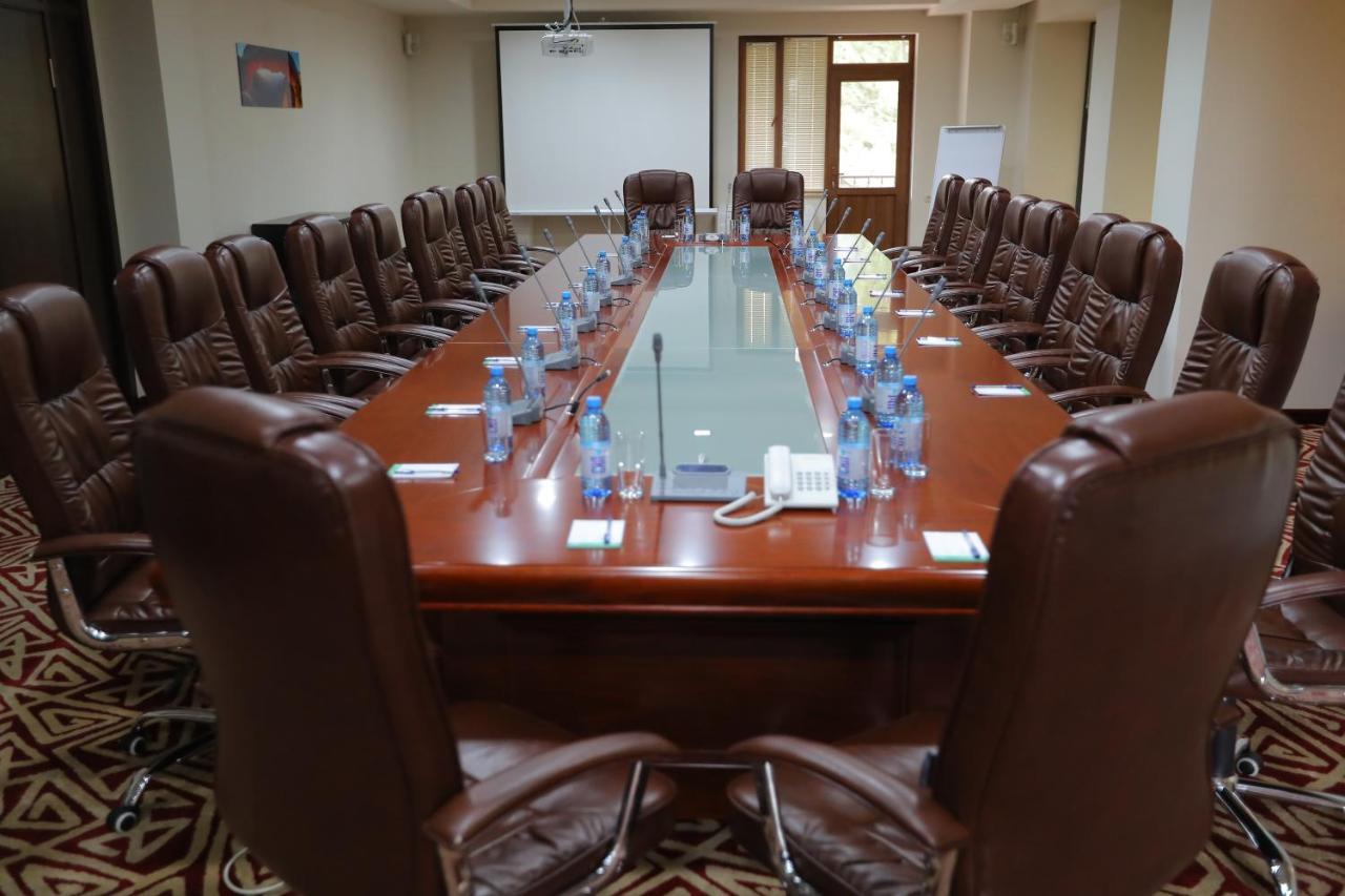 Aghveran Ararat Resort Hotel Arzakan エクステリア 写真